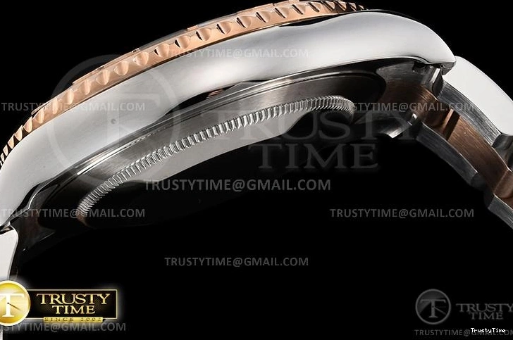 0325 ROLYM181 – YachtMaster Unique 1077